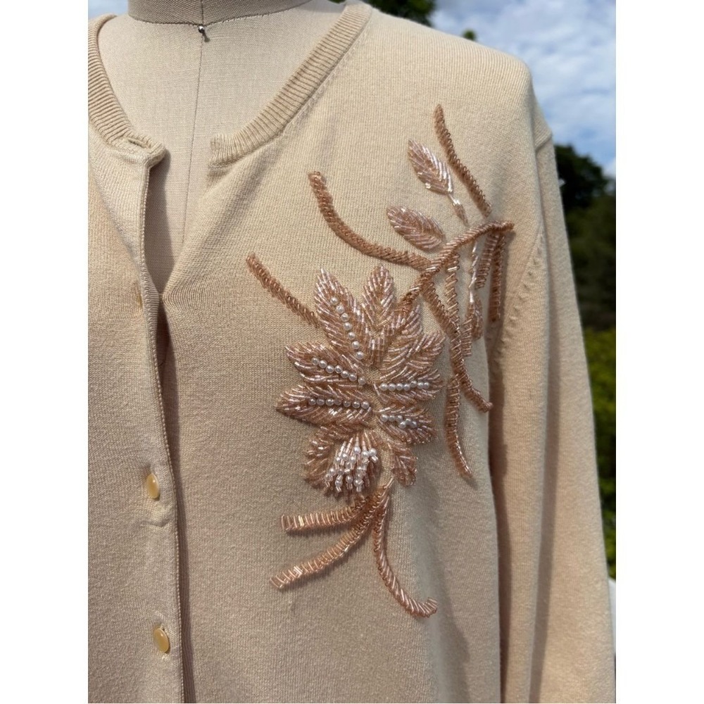 Vintage Y2K Beige Floral Embroidered Cardigan Sweater XL Silk Blend Cottagecore